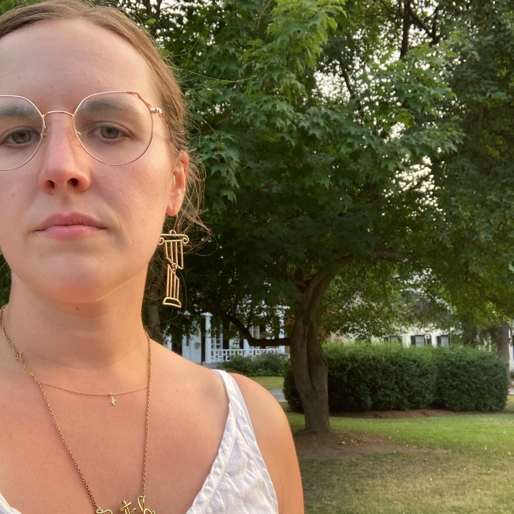 Meet your Posher, Amanda